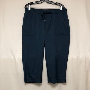 St John’s Bay Capris